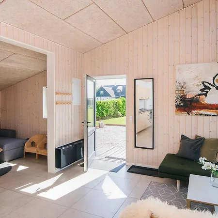 Σπίτι διακοπών 6 Person In Bjert-by Traum *